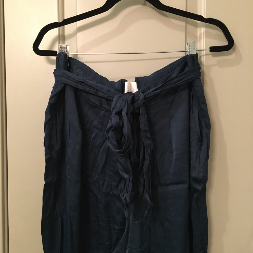 Anthropologie Ett Twa Navy Satin Tie Trouser